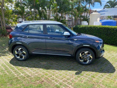 2026 Hyundai VENUE SEL W/Two-Tone Roof