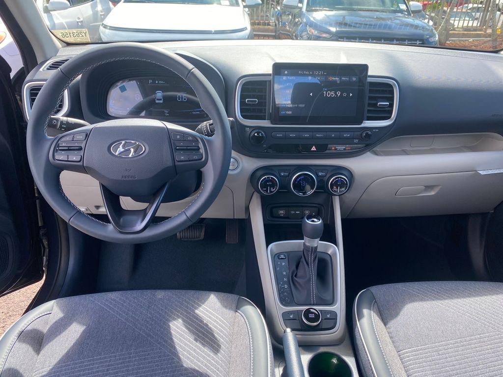 2026 Hyundai VENUE SEL W/Two-Tone Roof