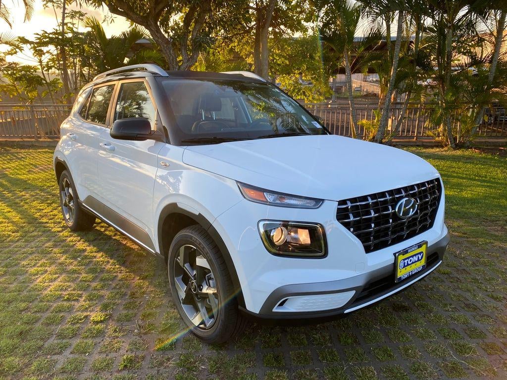 2026 Hyundai VENUE SEL W/Two-Tone Roof