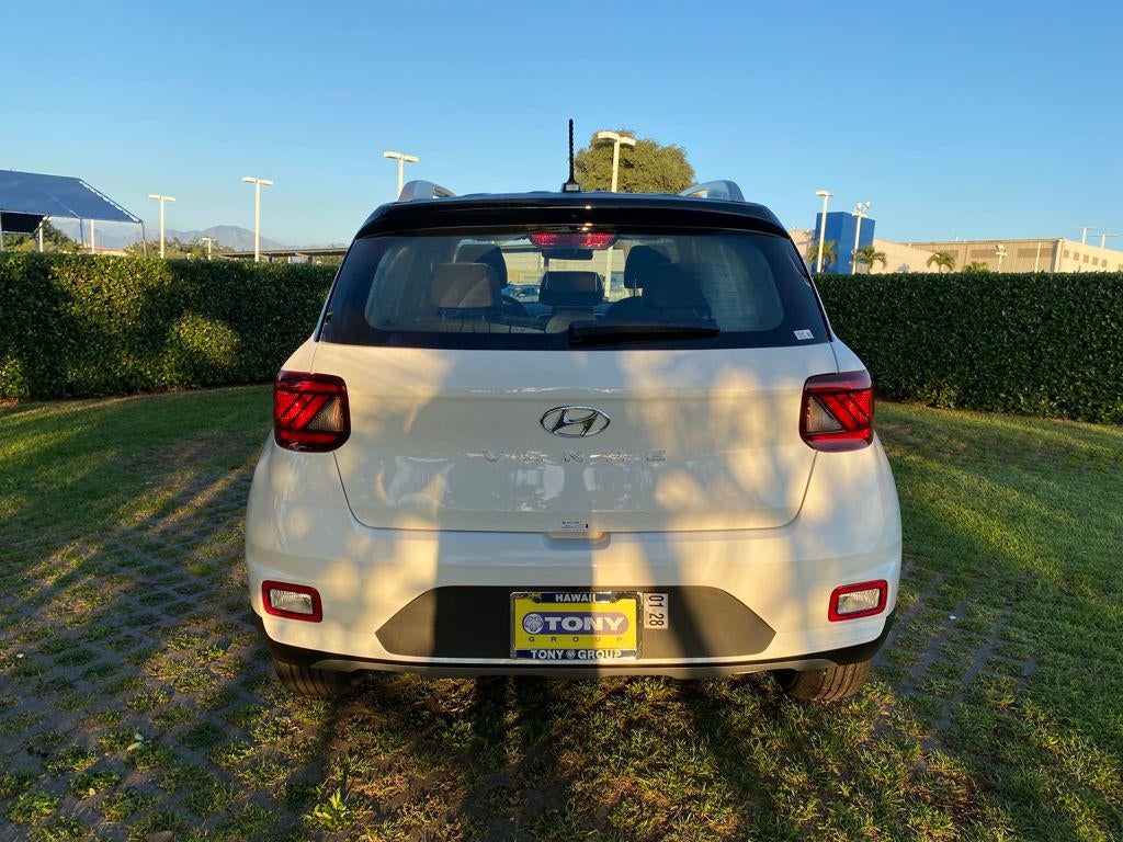 2026 Hyundai VENUE SEL W/Two-Tone Roof