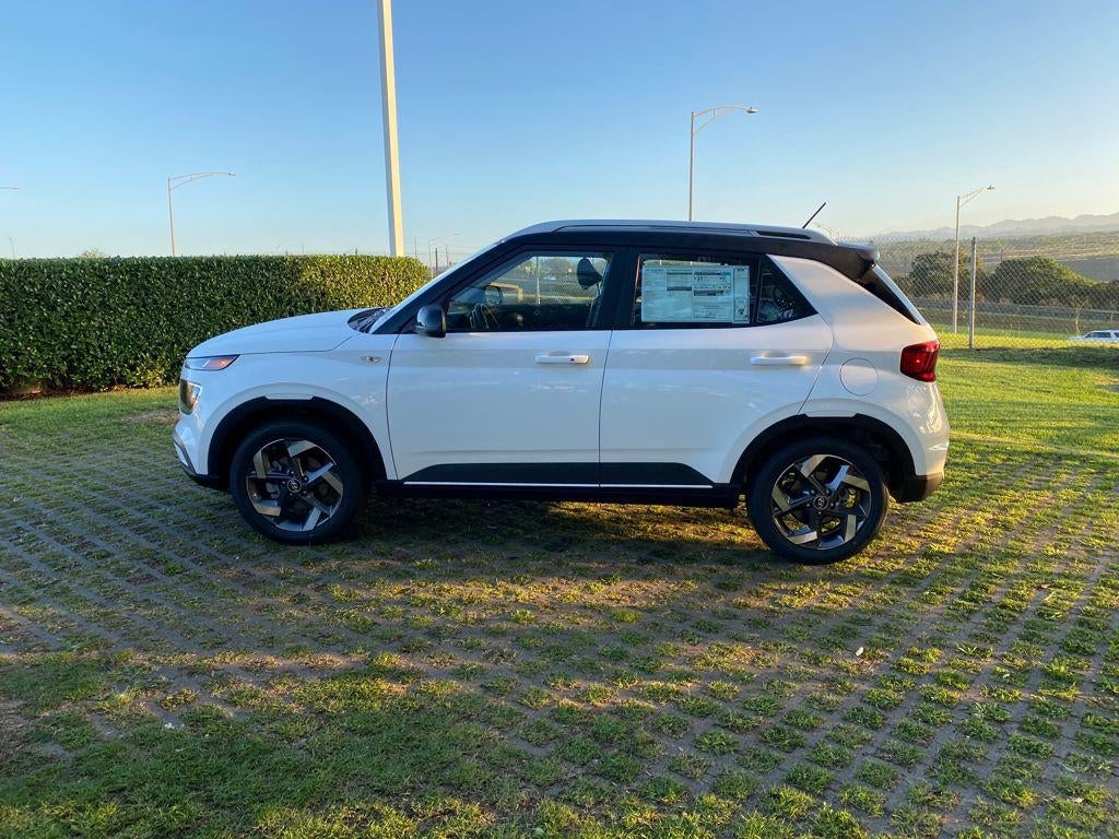2026 Hyundai VENUE SEL W/Two-Tone Roof