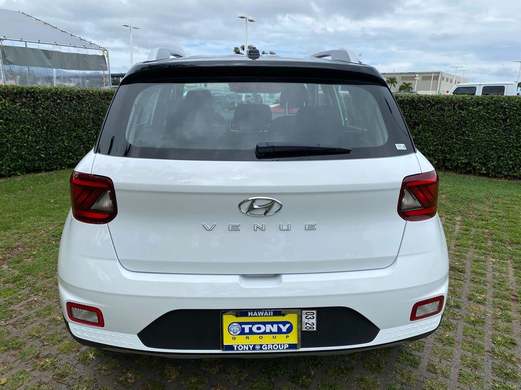 2026 Hyundai VENUE SEL W/Two-Tone Roof