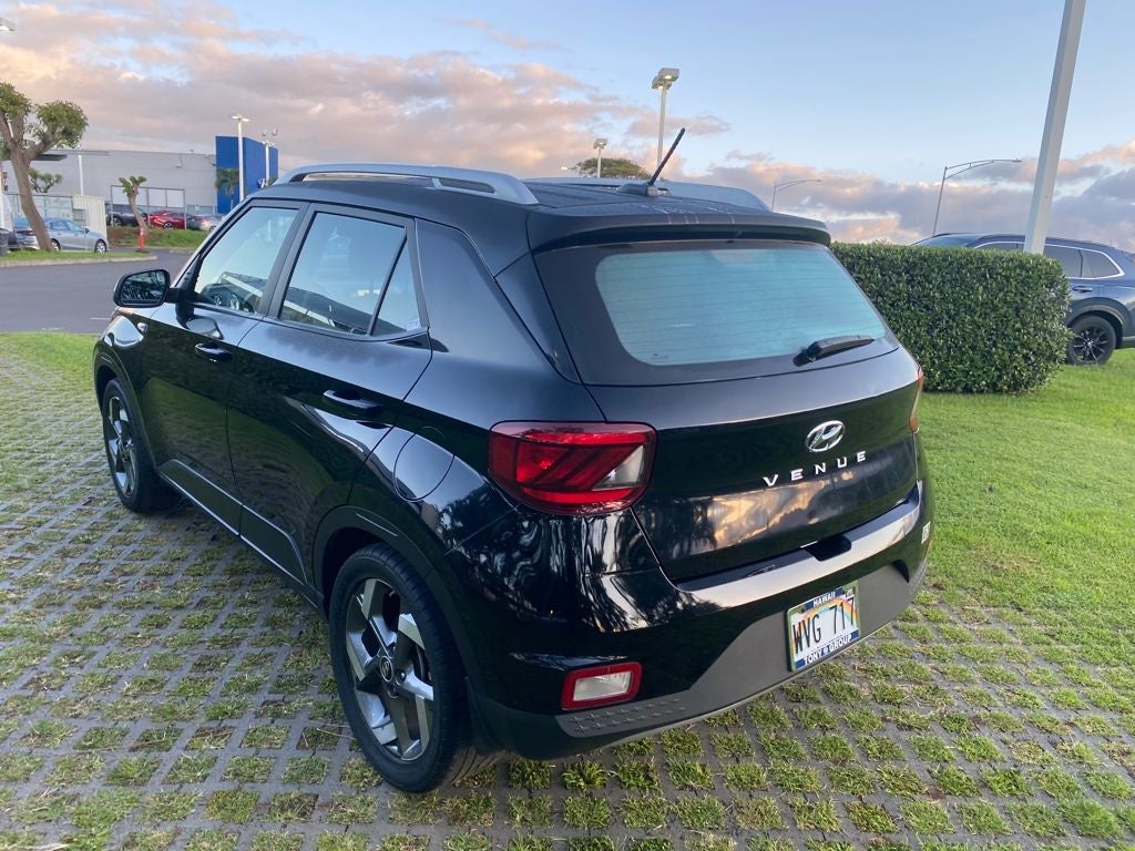 2023 Hyundai VENUE SEL