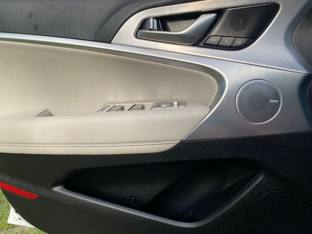 2020 Genesis G70 2.0T