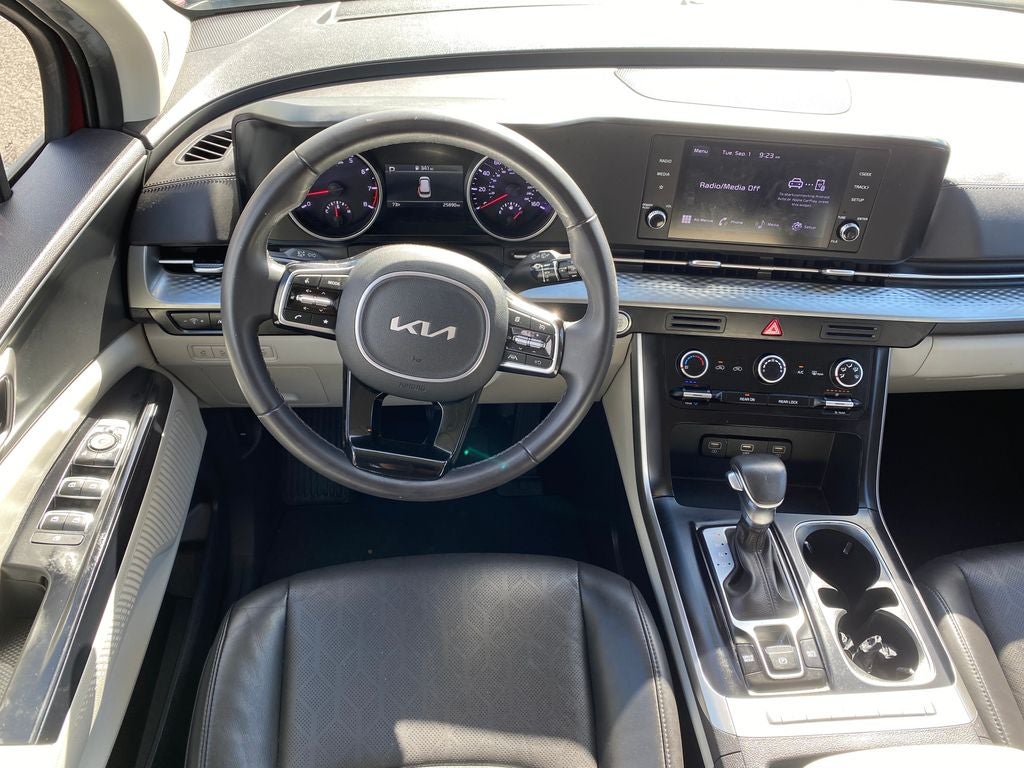 2024 Kia Carnival LX