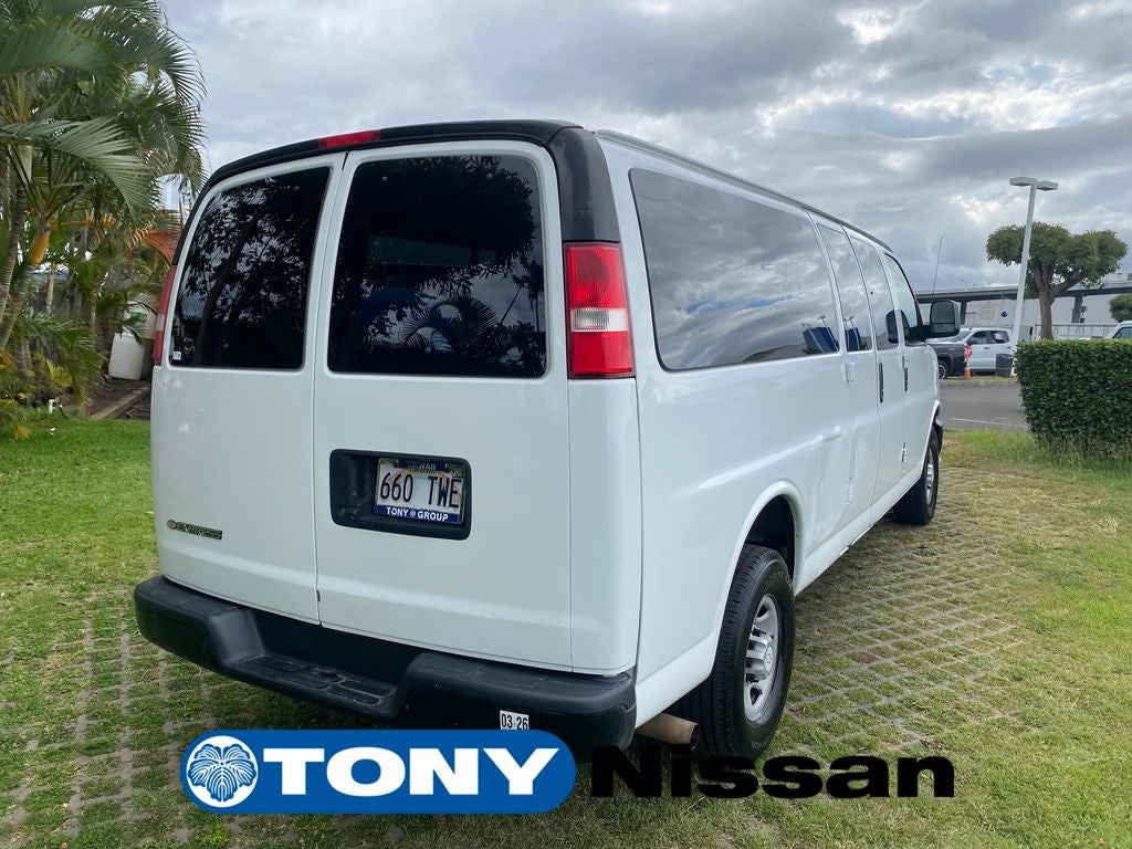 2017 Chevrolet Express Passenger LS Passenger