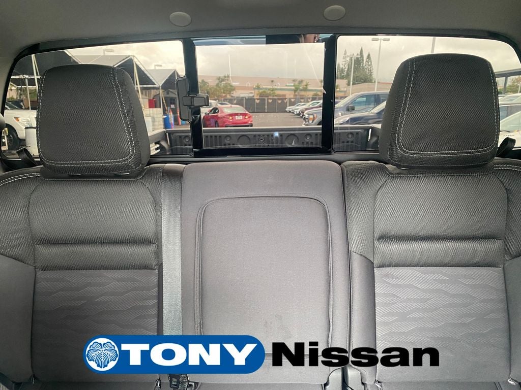 2023 Nissan Frontier SV