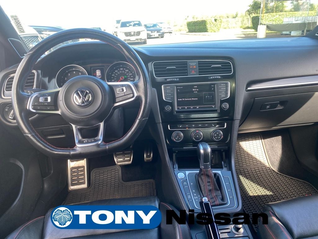 2016 Volkswagen Golf GTI SE w/Performance Package