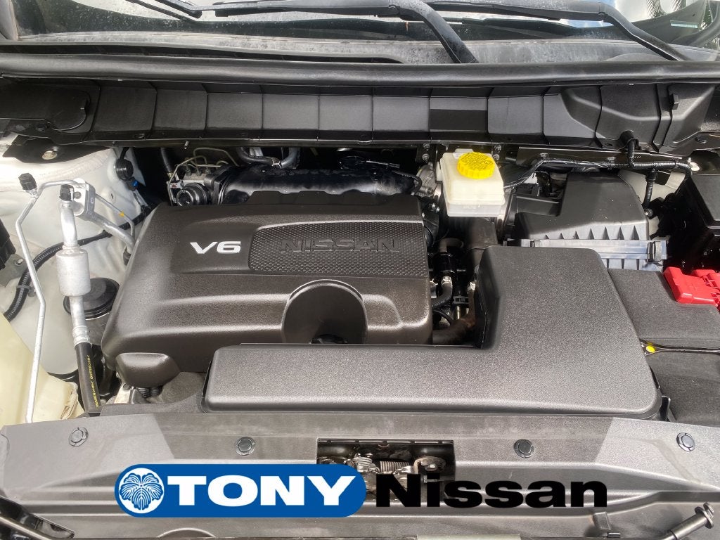 2022 Nissan Pathfinder SV