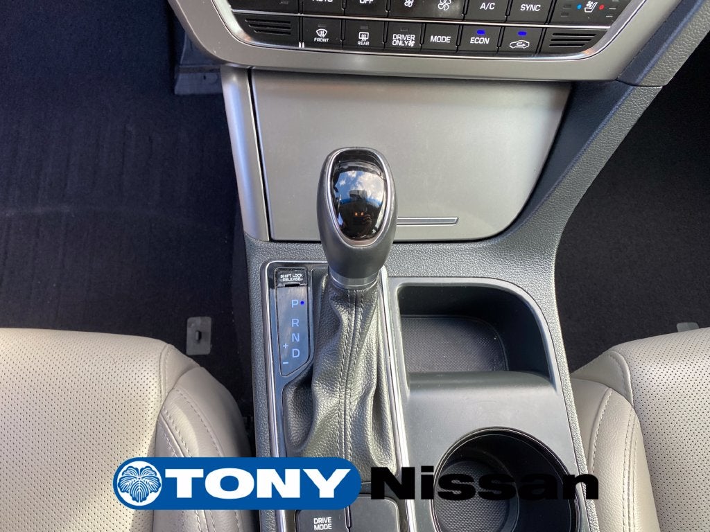 2017 Hyundai SONATA HYBRID Limited