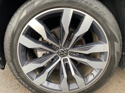 2022 Volkswagen Atlas Cross Sport Base