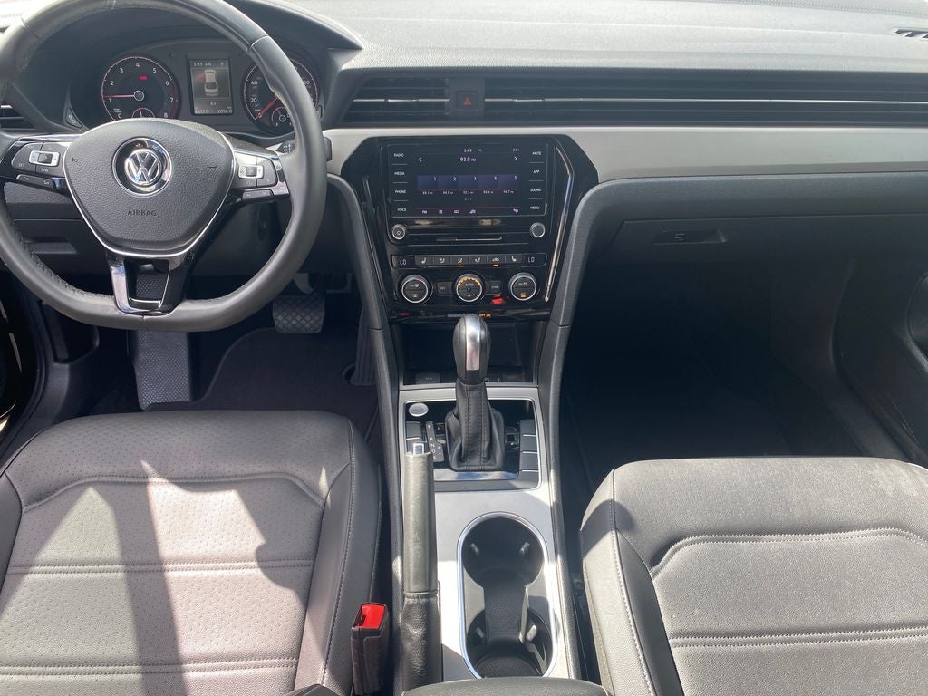 2022 Volkswagen Passat Base