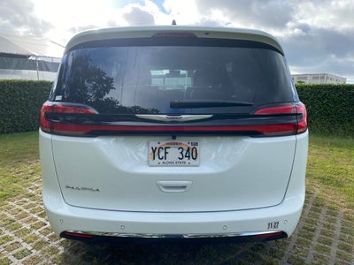 2026 Chrysler Pacifica Base