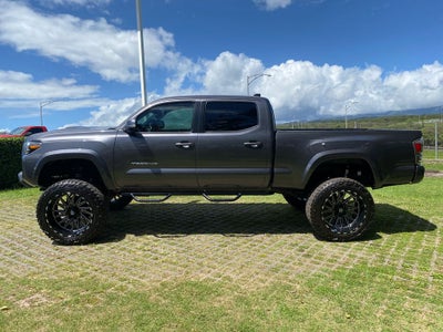 2022 Toyota Tacoma Base