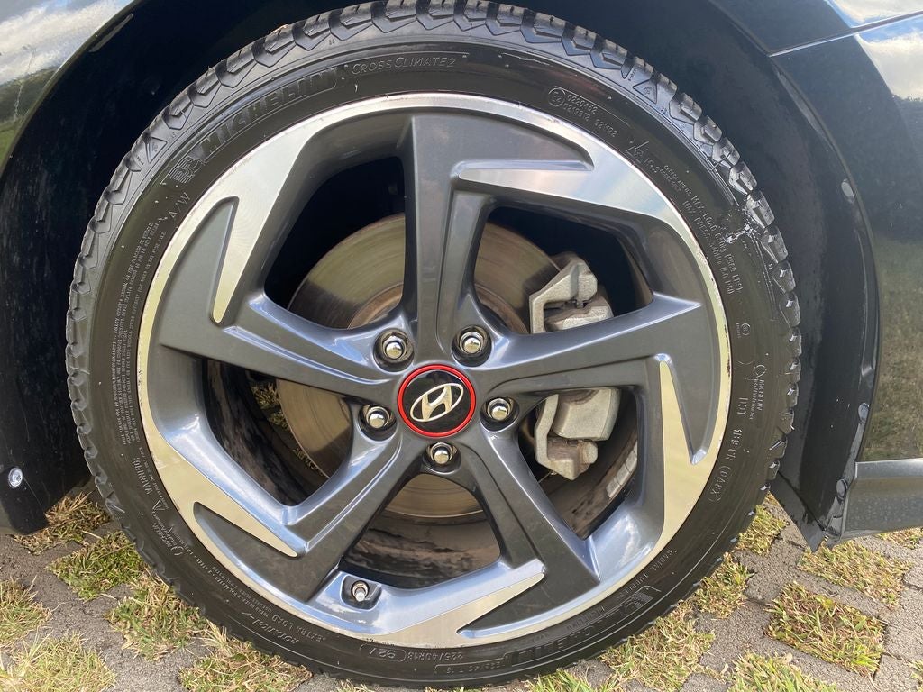 2019 Hyundai VELOSTER Base