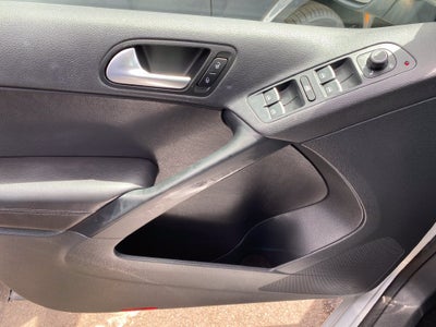 2017 Volkswagen Tiguan Base